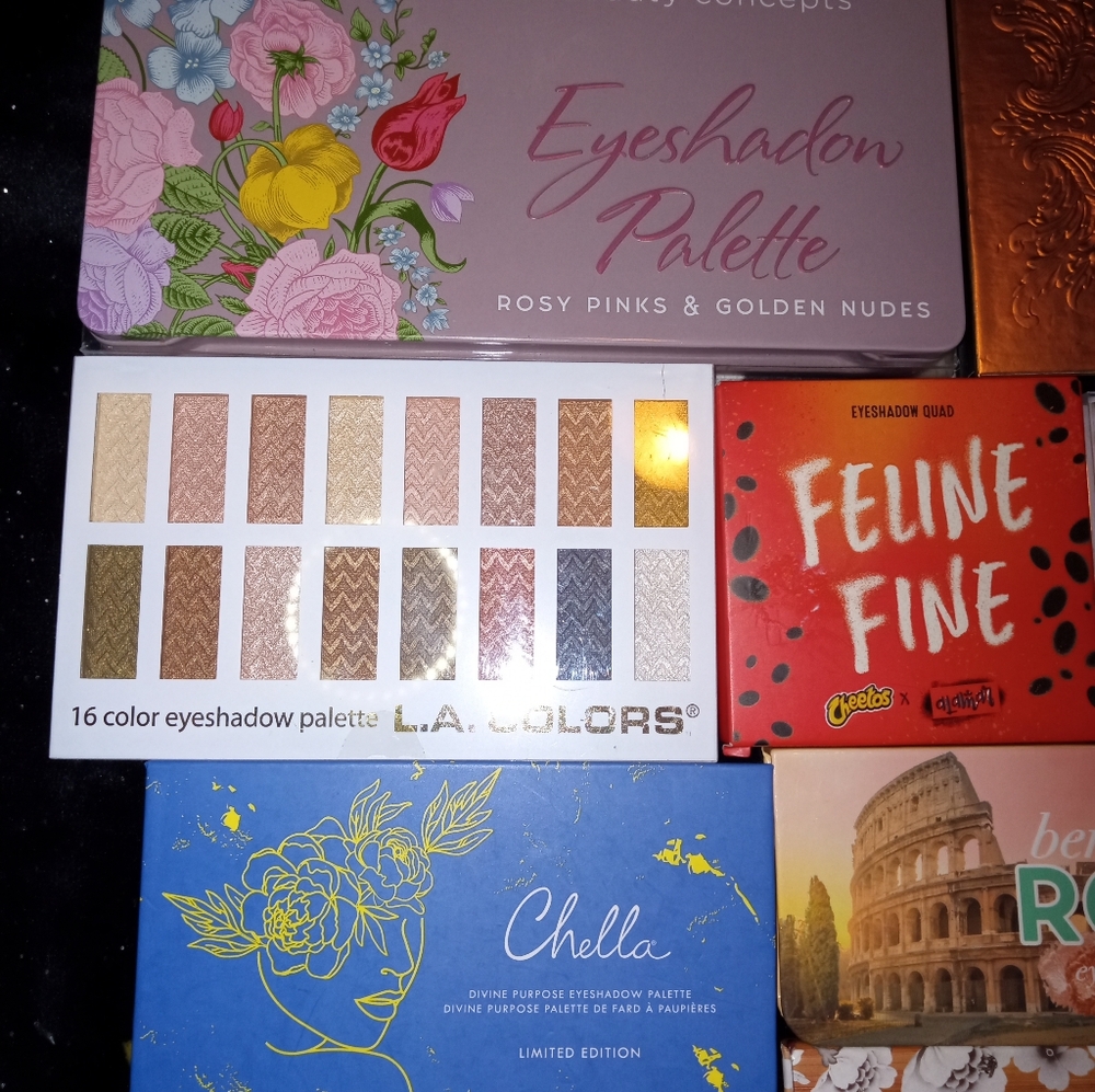 🆕️Assorted Eyeshadow Palette Lot - Mixed Pink, Gold, Peach & Neutral Shades - Picture 2 of 16